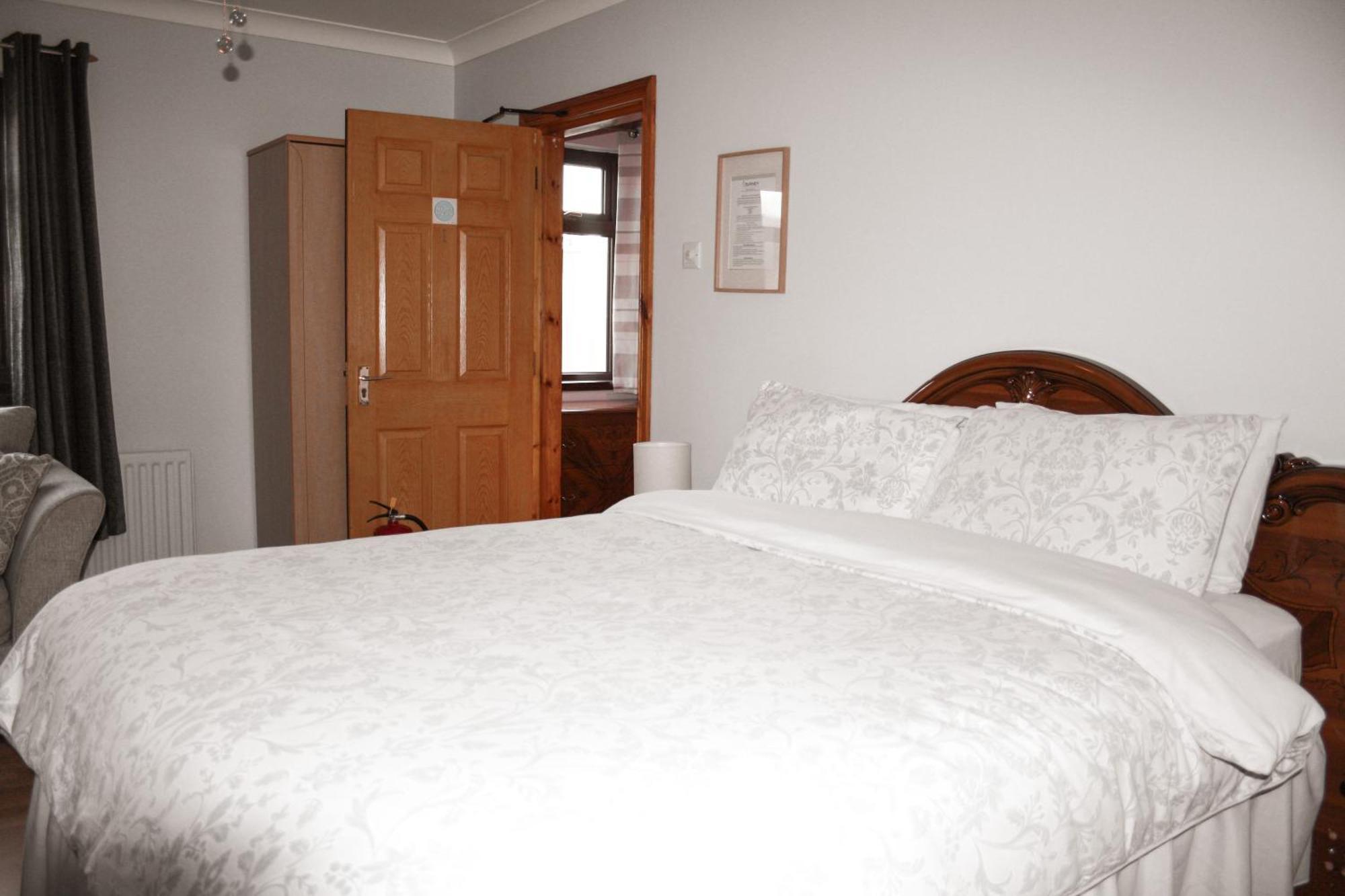 The Coach Inn Strabane Εξωτερικό φωτογραφία