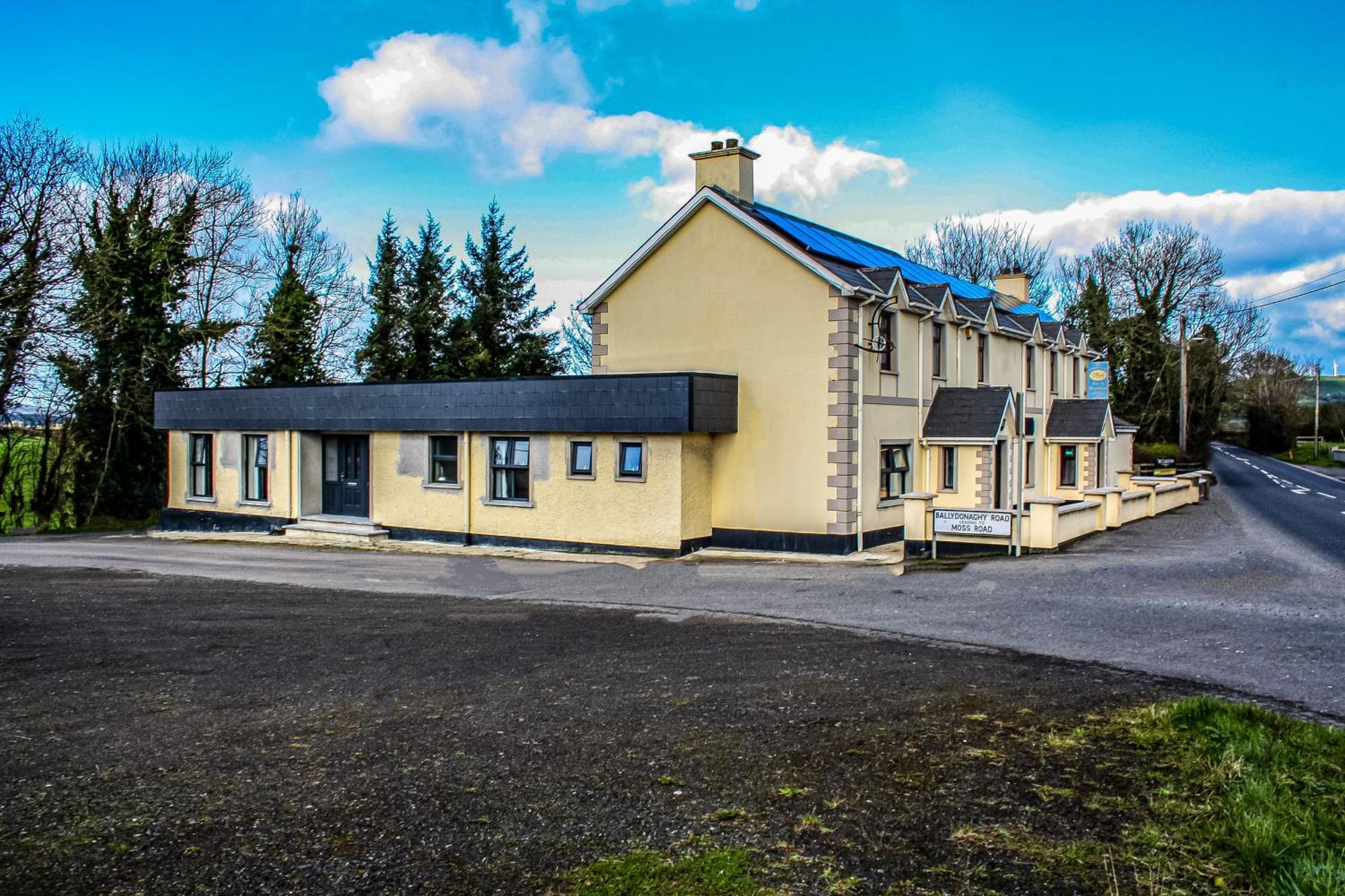 The Coach Inn Strabane Εξωτερικό φωτογραφία